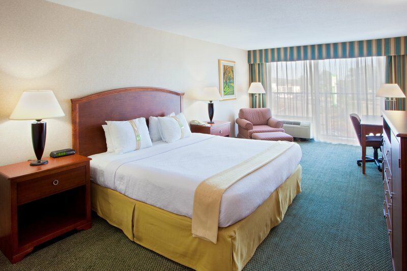 Holiday Inn University Area Charlottesville, An Ihg Hotel Extérieur photo